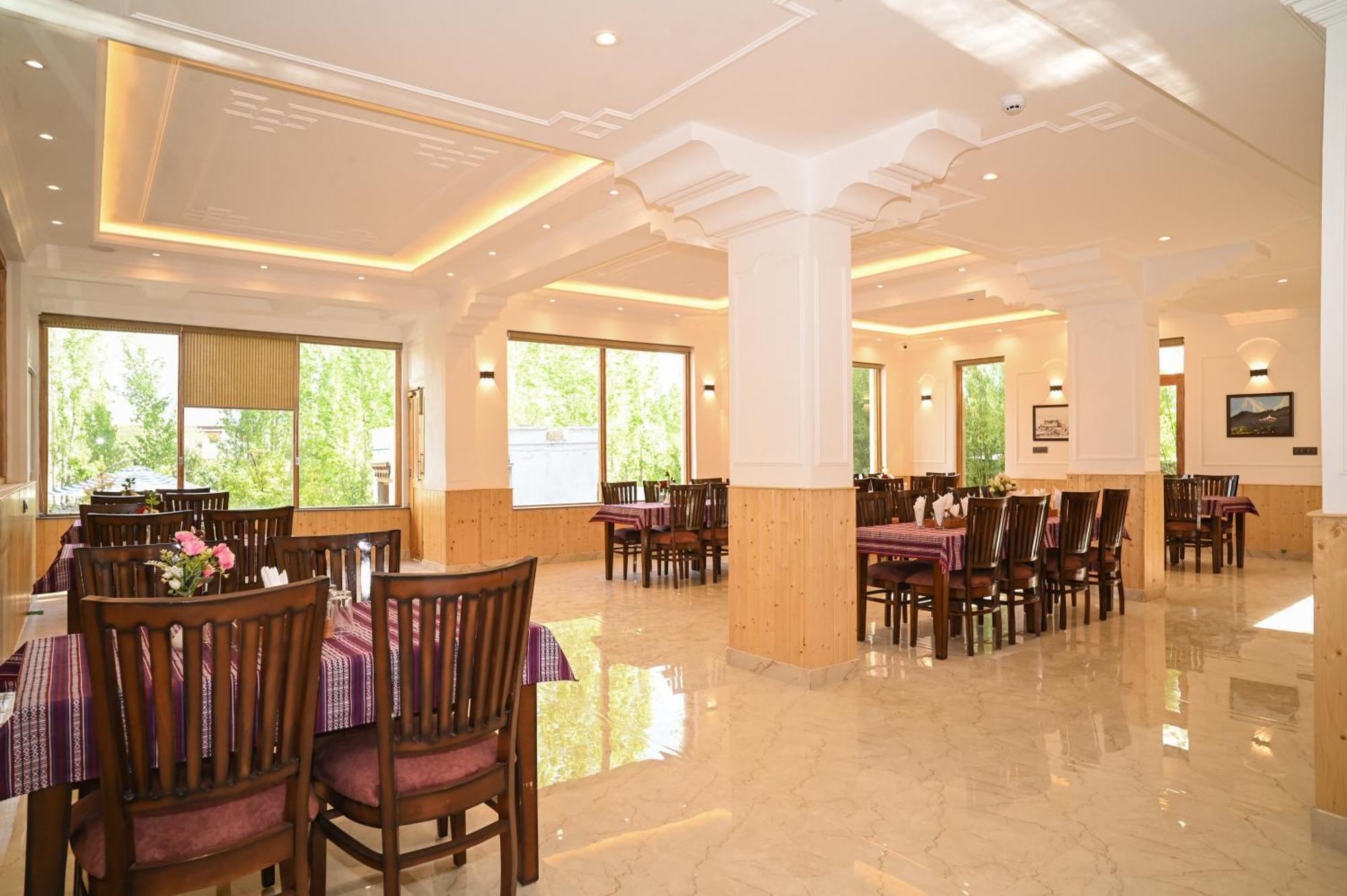 Hotel Ladakh Hills Leh Buitenkant foto
